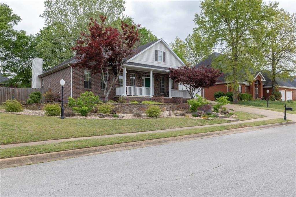 N Shadybrook Cv, Fayetteville, AR 72703