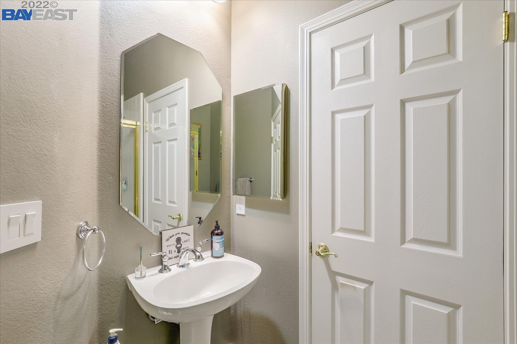 Edinburgh Dr, Livermore, CA 94551