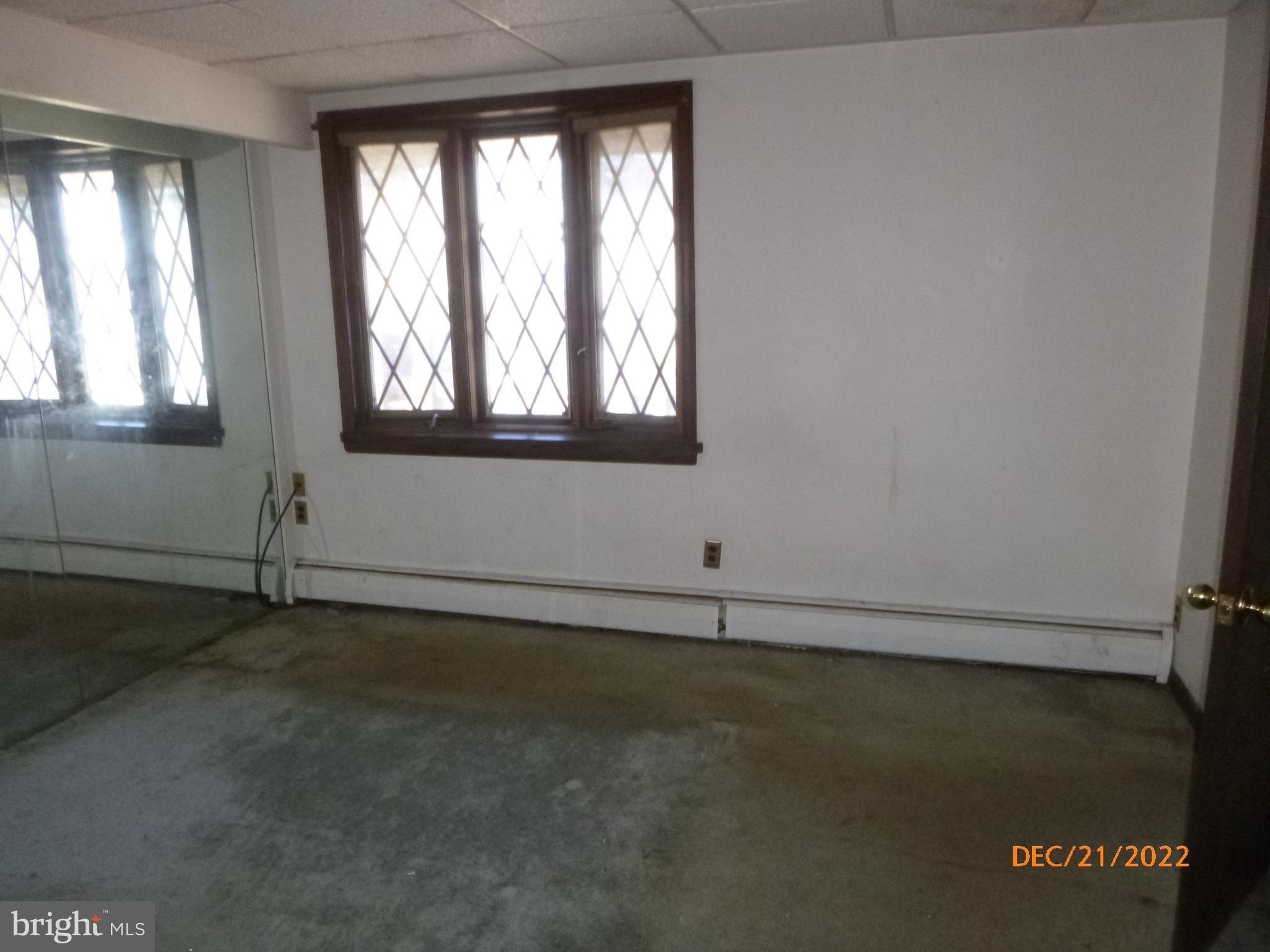 N Madison Ave, Upper Darby, PA 19082