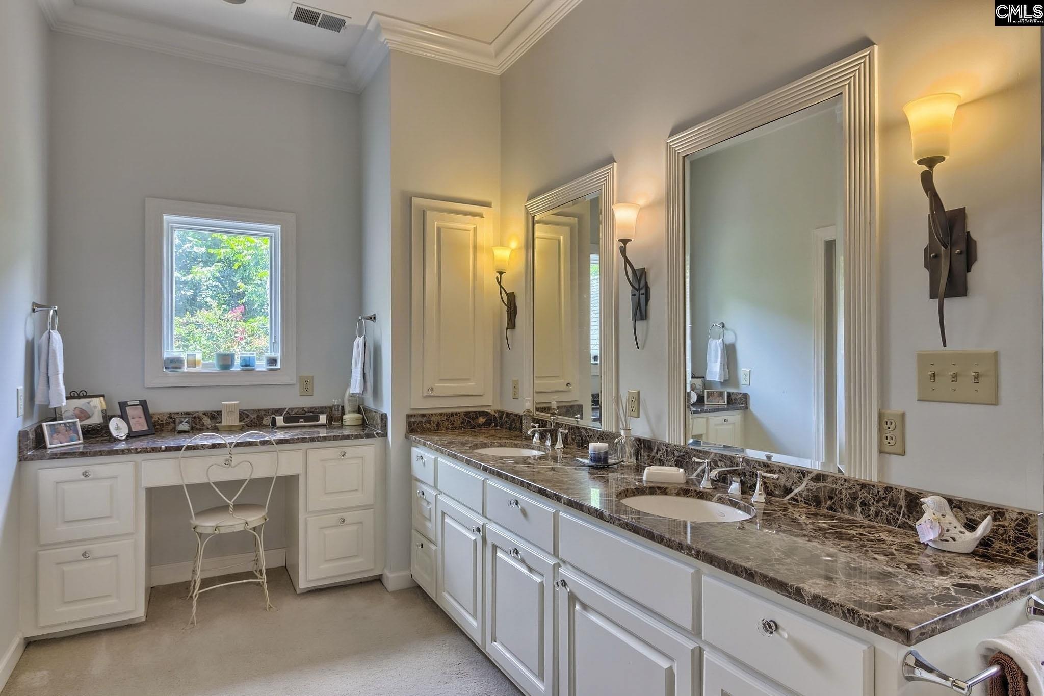 Holly Ridge Ln, West Columbia, SC 29169