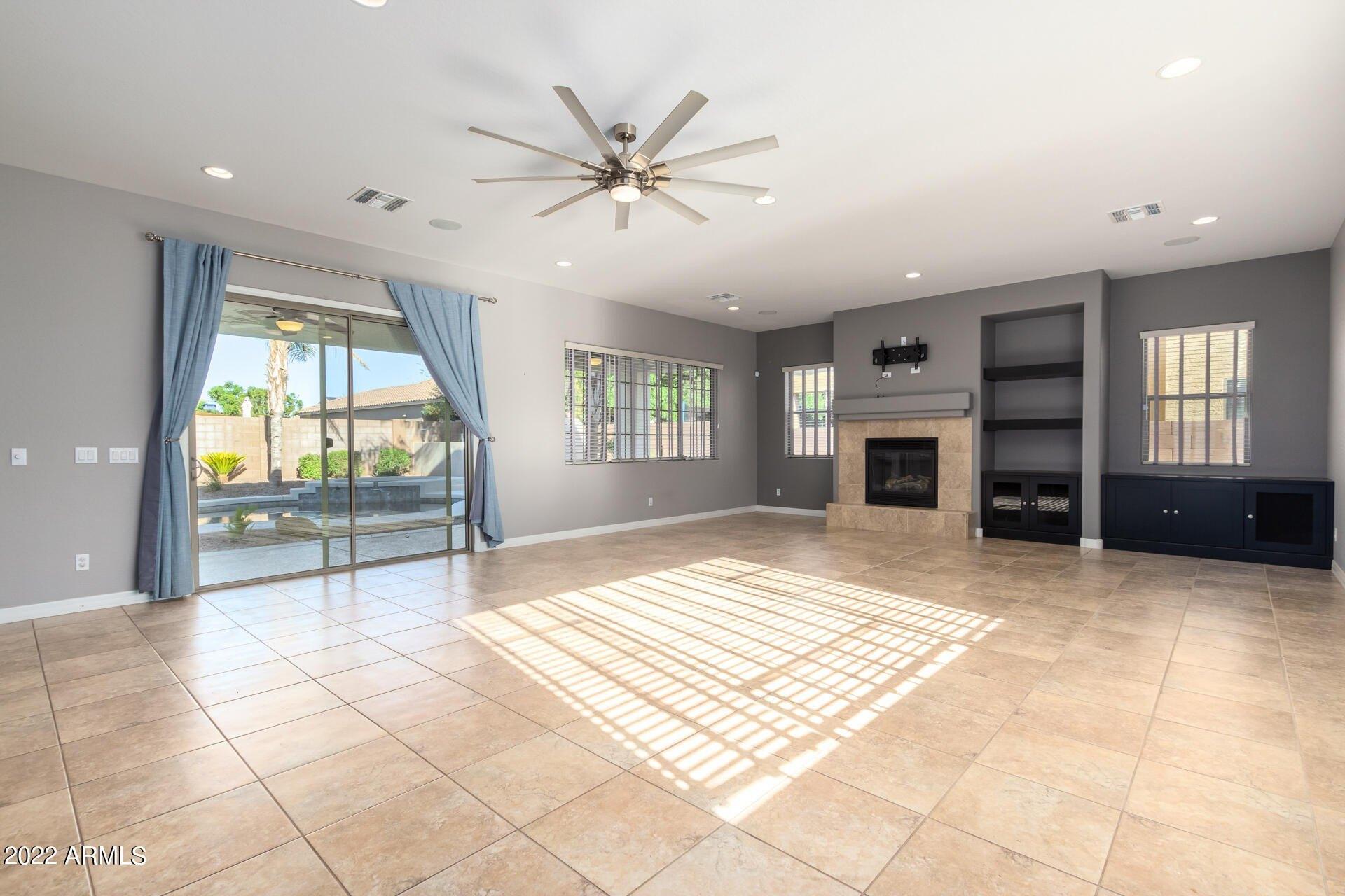 S Roanoke St, Gilbert, AZ 85298