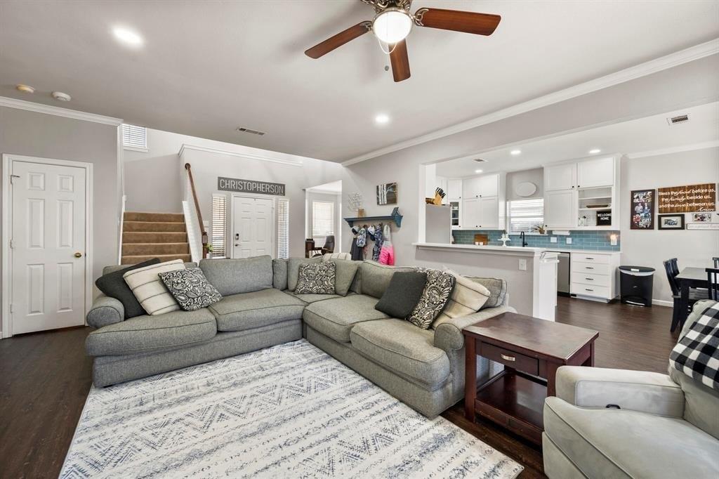 Parkhill Dr, Mansfield, TX 76063