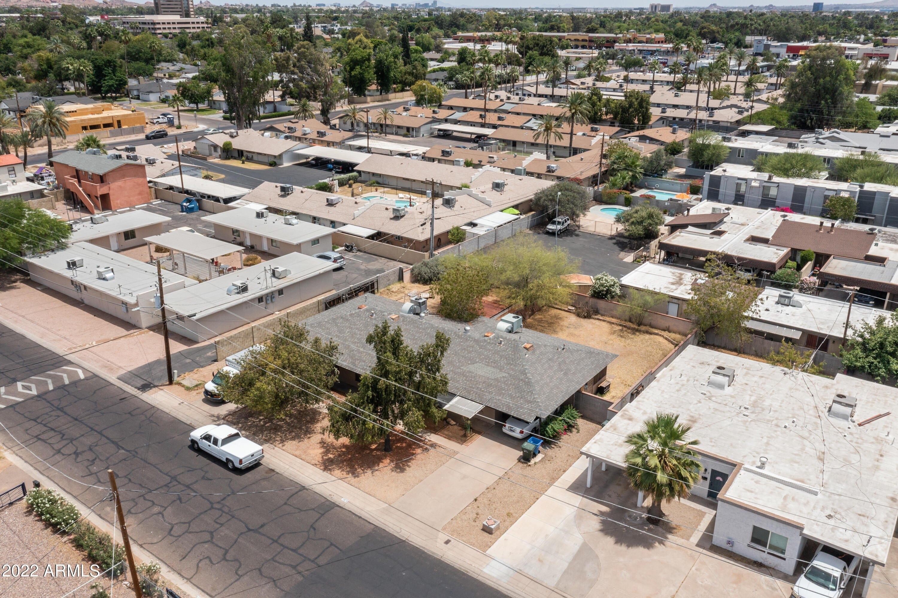 E Earll Dr, Phoenix, AZ 85018