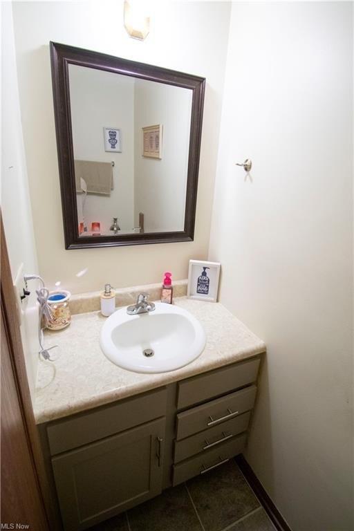 Middlebranch Ave Ne, Canton, OH 44721