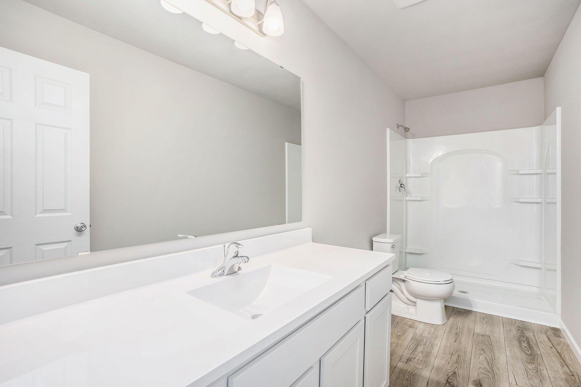 Prairie Stone Dr Sw, Byron Center, MI 49315