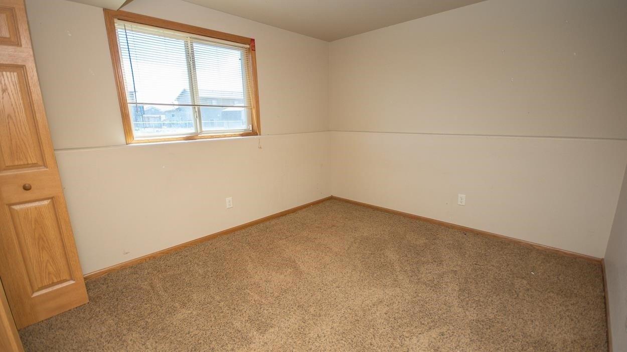 Radial Ln, Box Elder, SD 57719