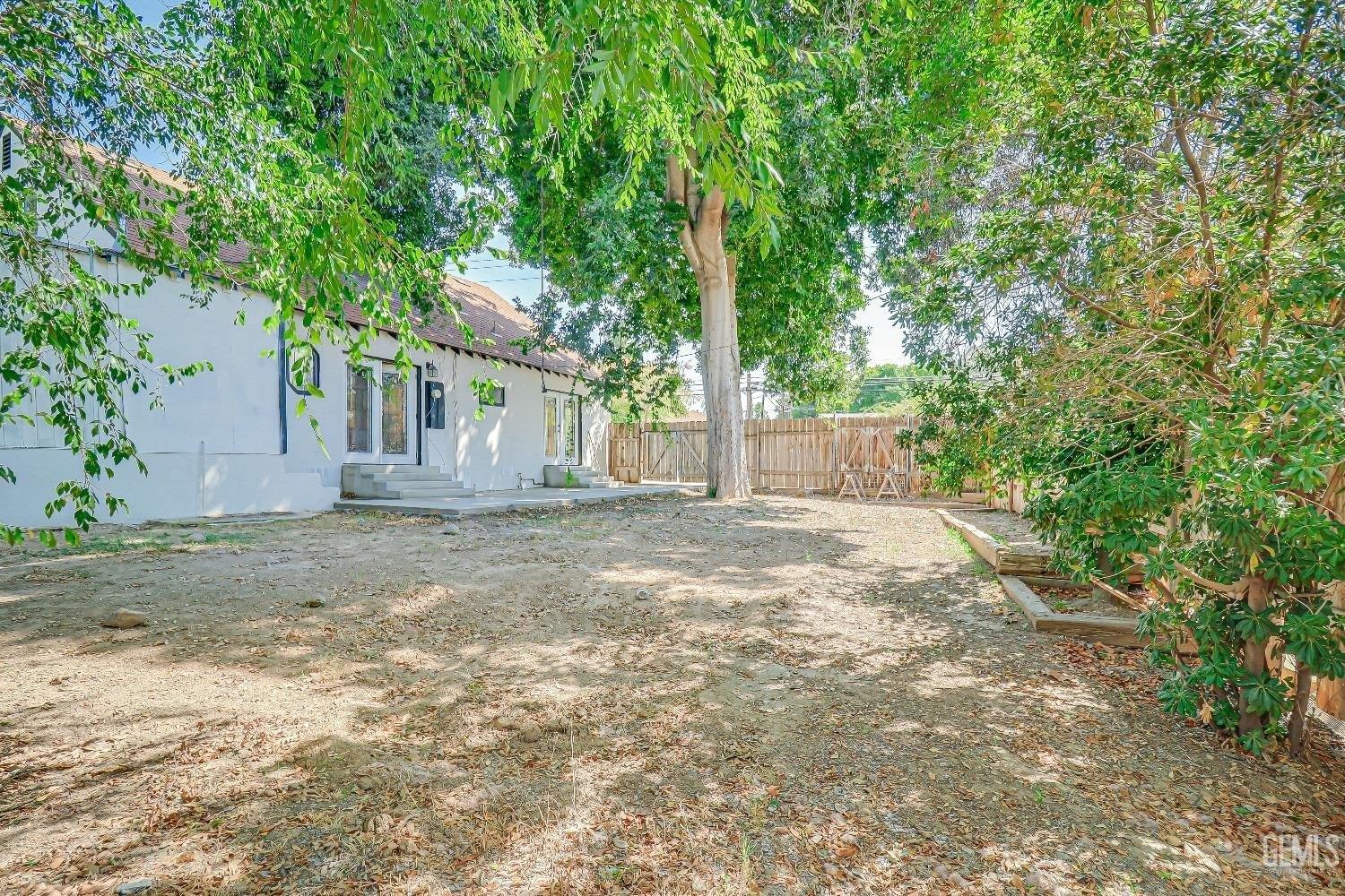 Alta Vista Dr, Bakersfield, CA 93305
