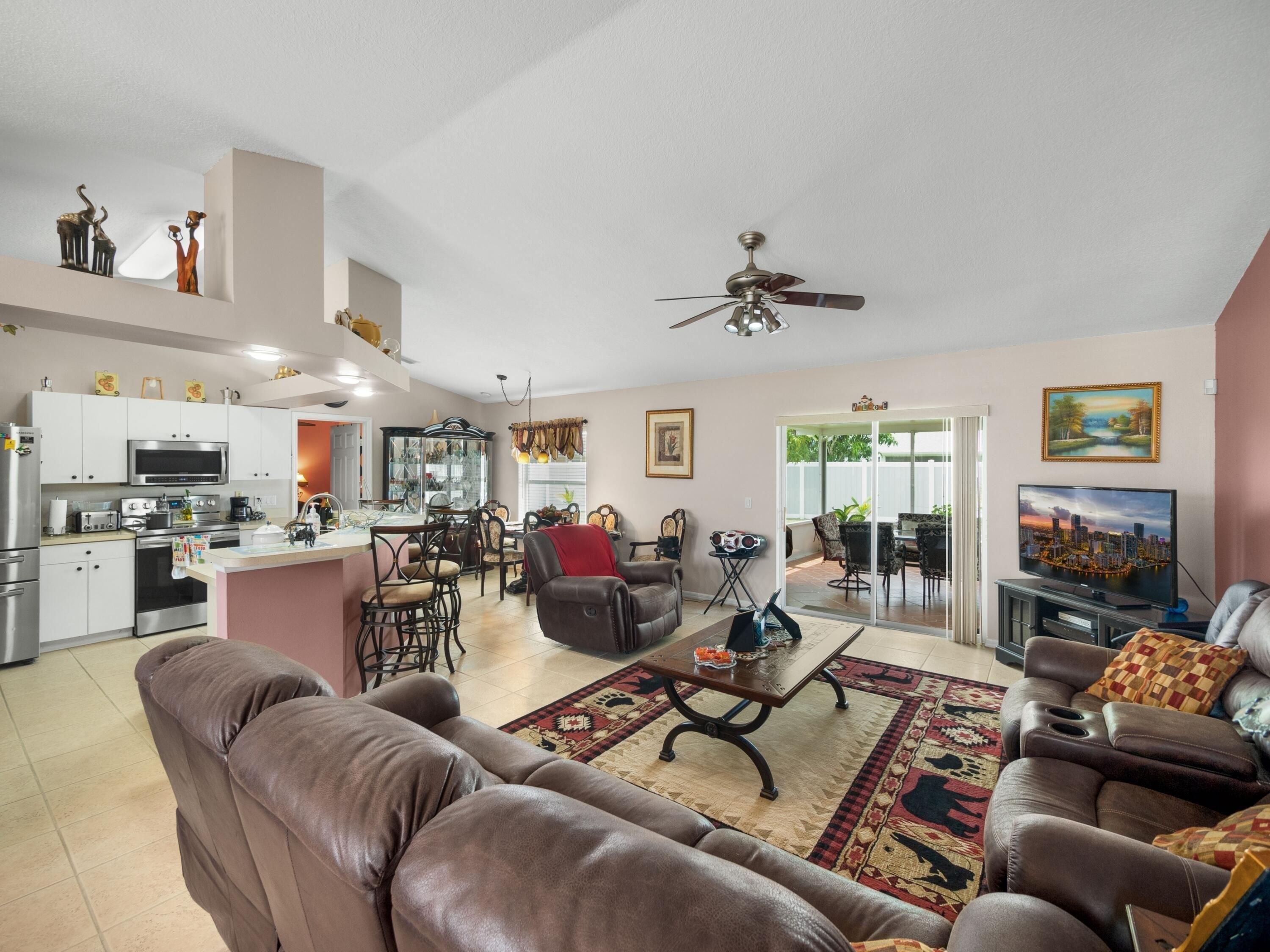 Sw Hamilton Ave, Port Saint Lucie, FL 34987