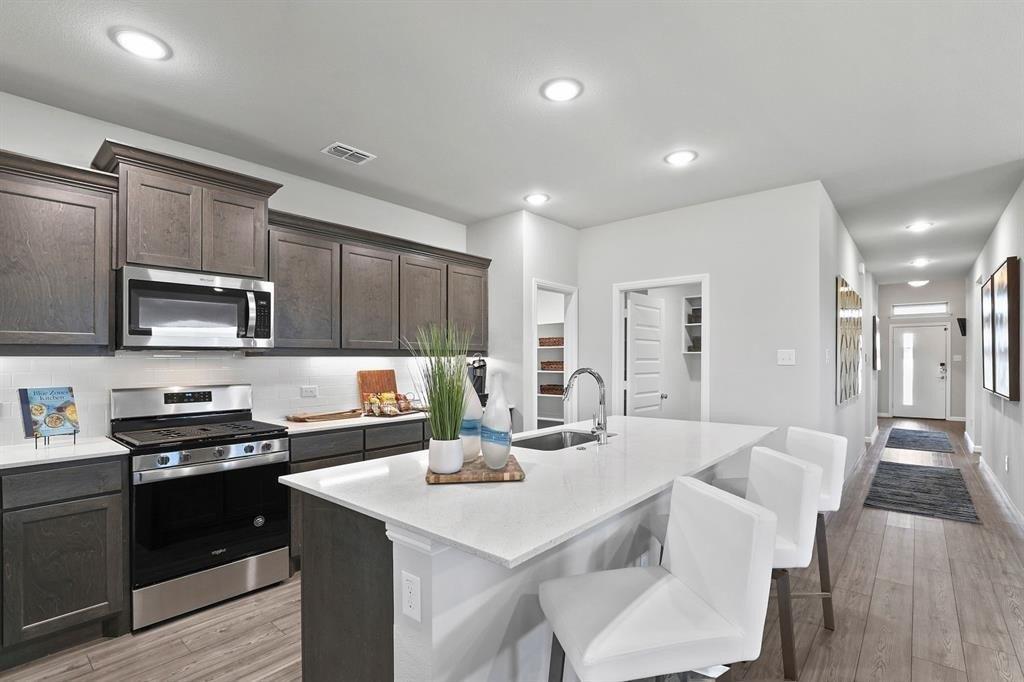 Hazeltine Rd, Red Oak, TX 75154