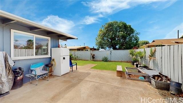 Maaloa St, Waianae, HI 96792
