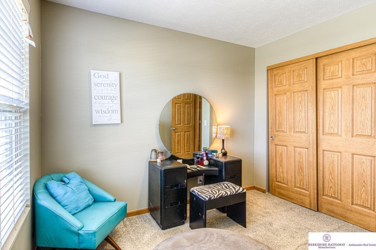 T St, Omaha, NE 68135