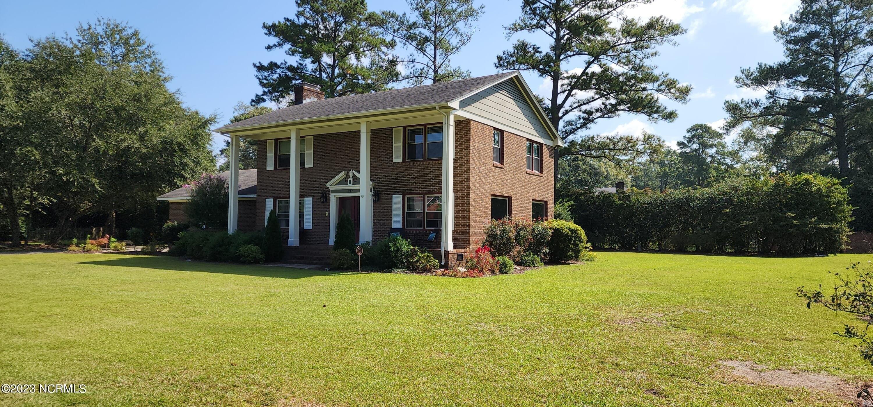 Windsor Rd, Greenville, NC 27858