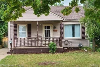 Barton St, Garden City, MI 48135