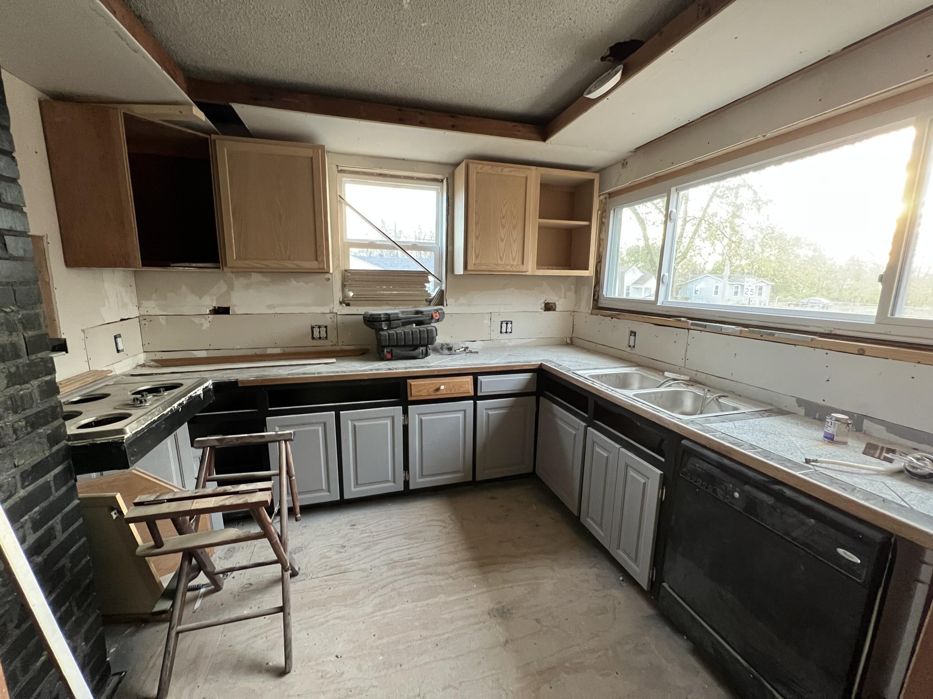 N West Ave, Springfield, MO 65802