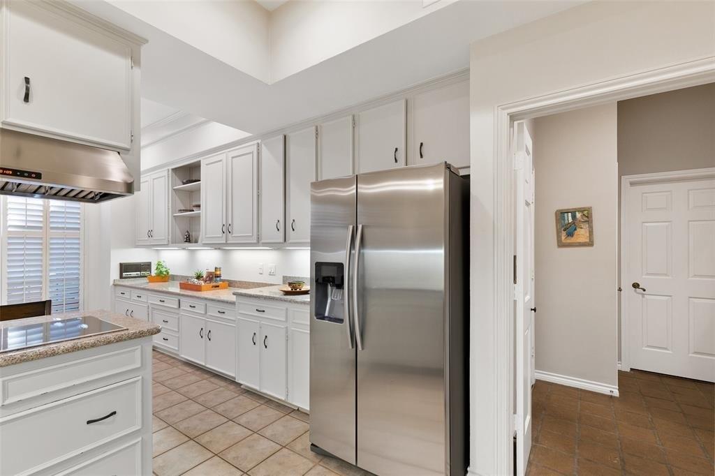 Tavel Cir, Dallas, TX 75230