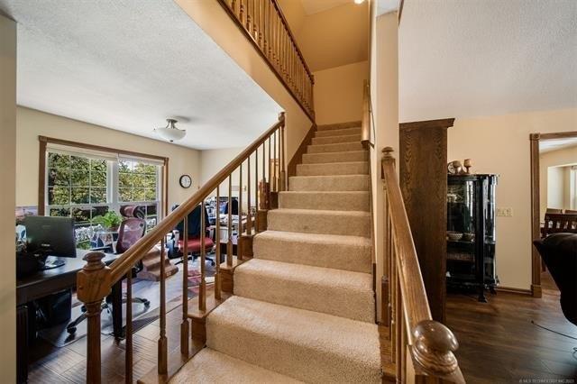 Rustic Rd, Sand Springs, OK 74063