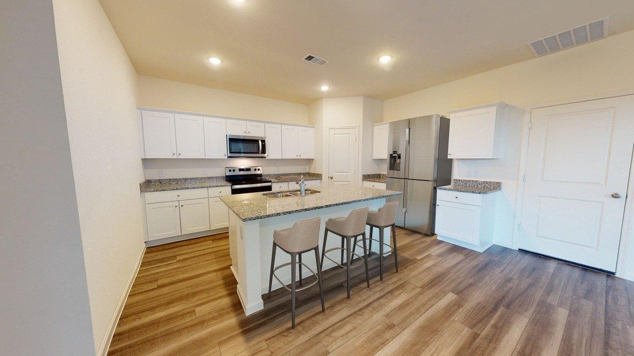 Honeysuckle Dr, Dade City, FL 33525
