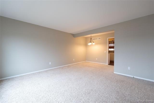 Mansfield Ave, Royal Oak, MI 48073