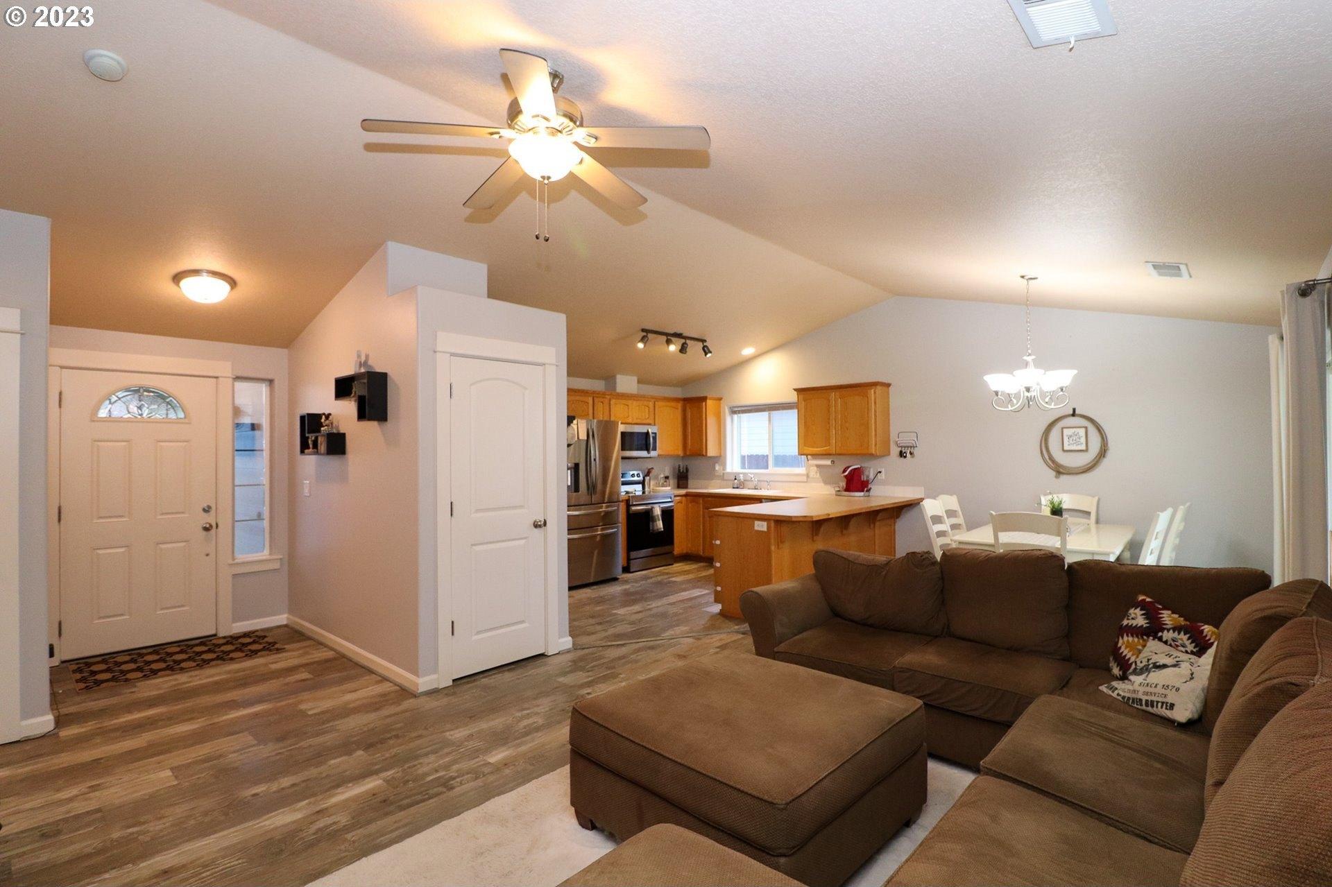 Bradshaw Ln, Creswell, OR 97426