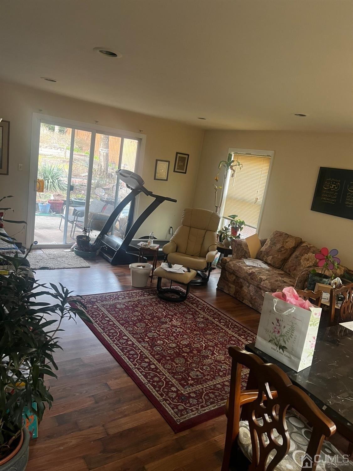 Wildwood Ave, Edison, NJ 08837