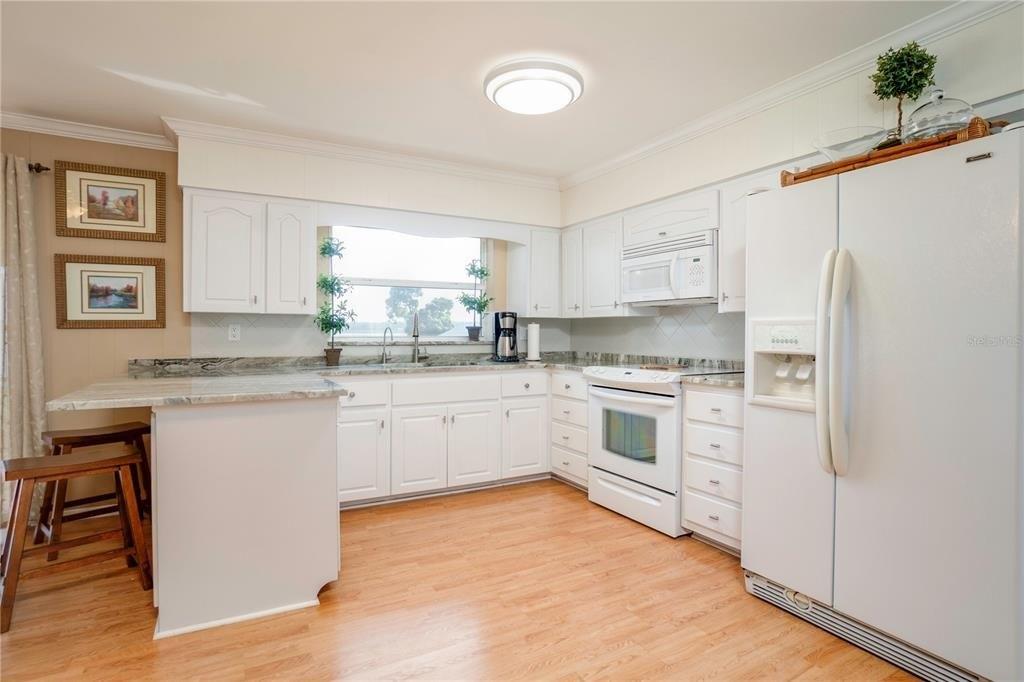 Paradise Island Dr, Haines City, FL 33844