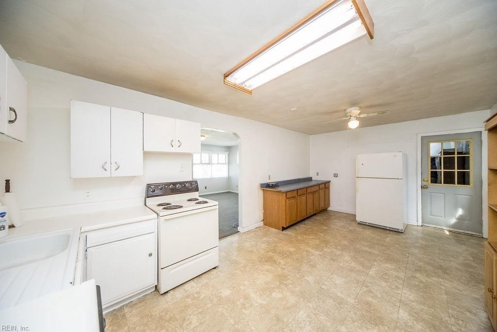 Kent Dr, Portsmouth, VA 23702
