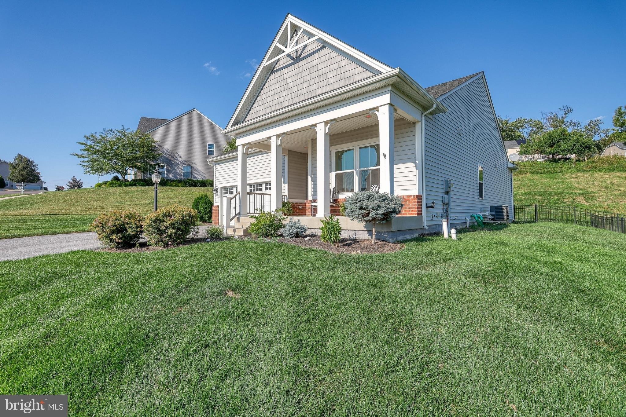 Crest Way, York, PA 17403