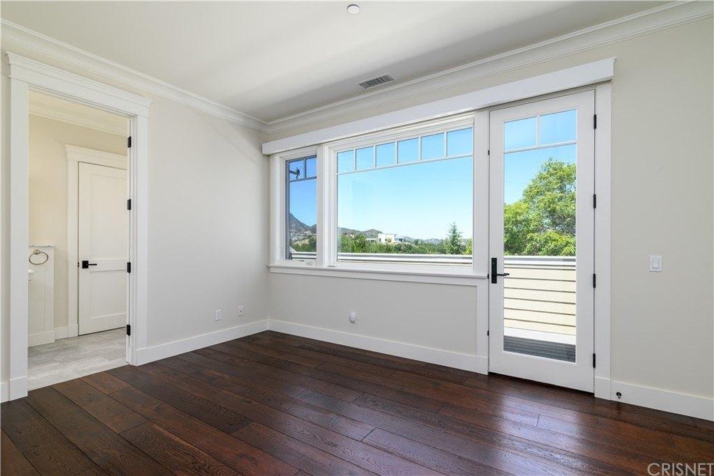 Upper Lake Rd, Lake Sherwood, CA 91361