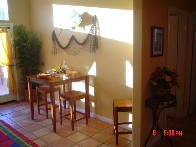 Avenida Bermudas, La Quinta, CA 92253