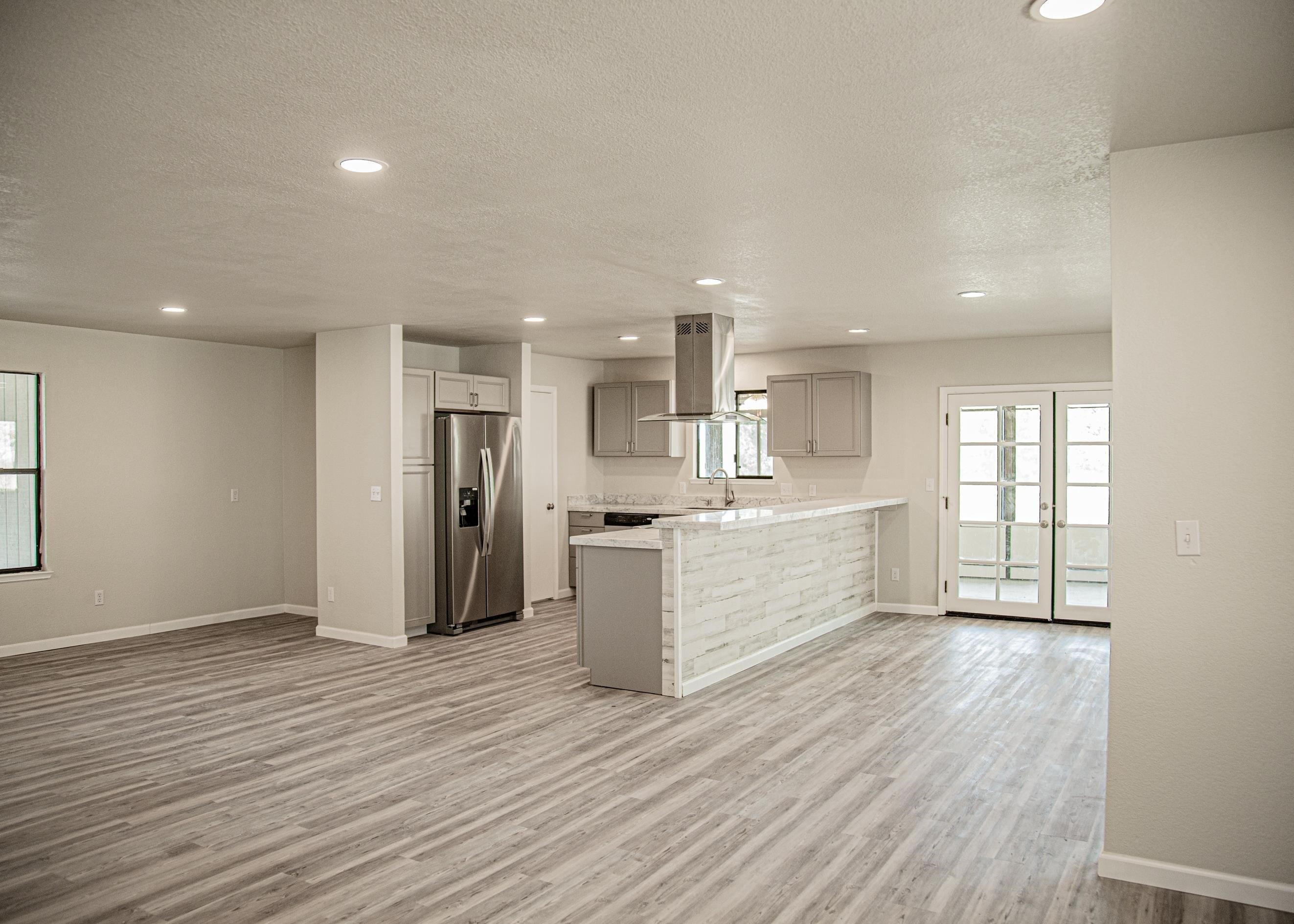 Driftwood Ln, Weed, CA 96094