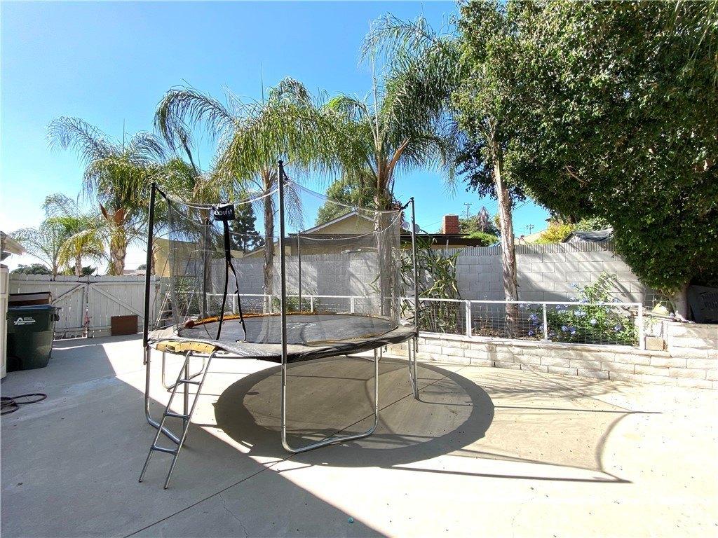 E Valley View Ave, West Covina, CA 91792