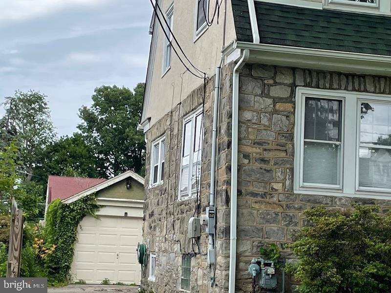 Edmonds Ave, Drexel Hill, PA 19026