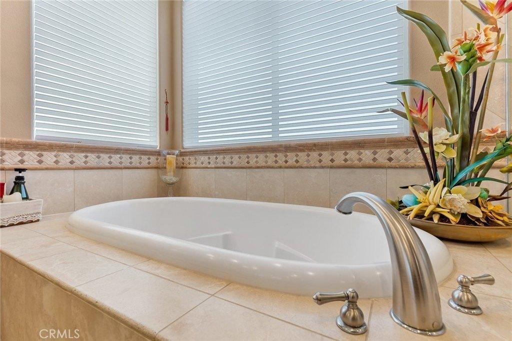 Wiscasset Dr, West Hills, CA 91304