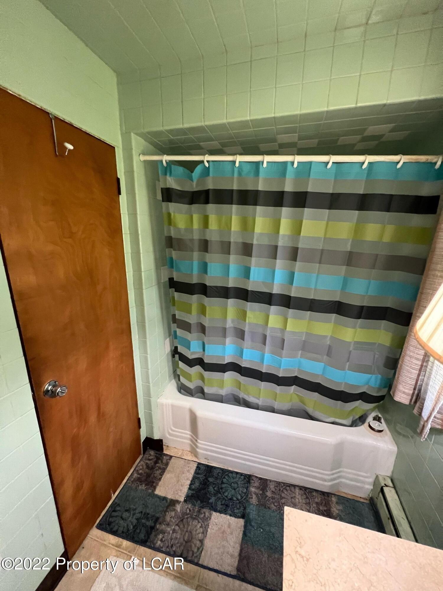 E River St, Plymouth, PA 18651
