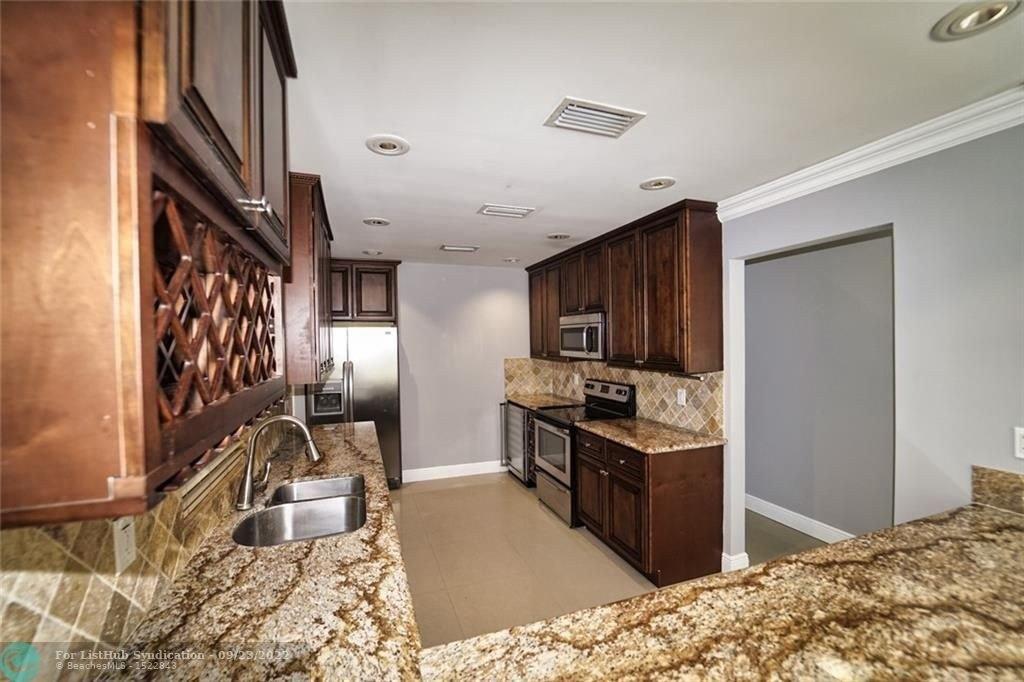 Grant St, Hollywood, FL 33020