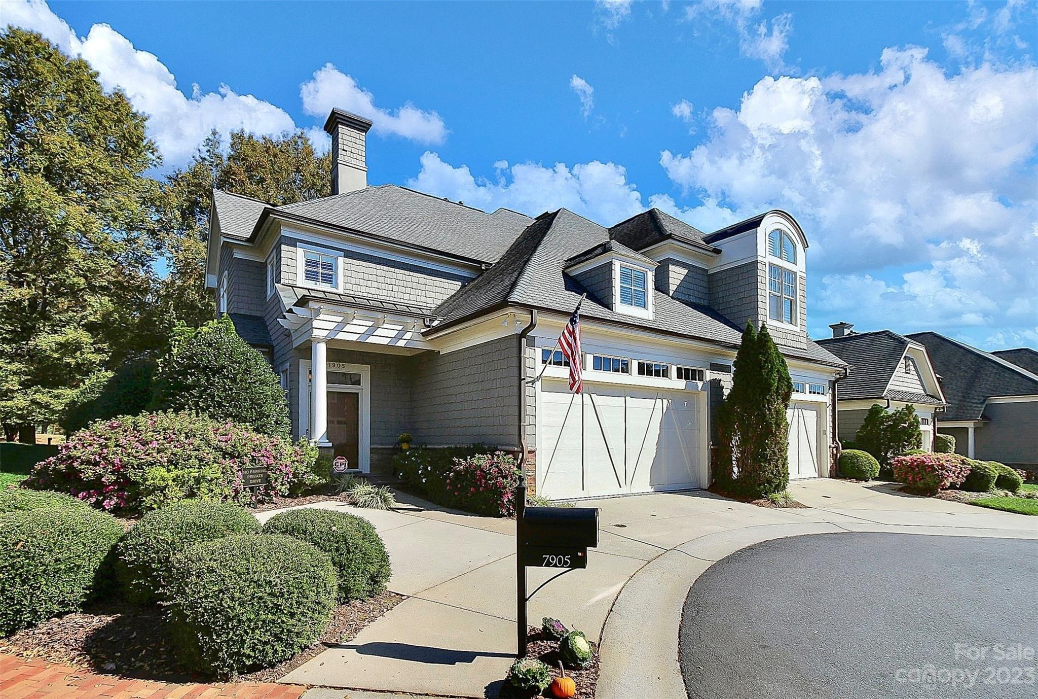 Greenview Terrace Ct, Charlotte, NC 28277