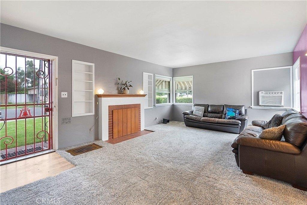 Oakwood Pl, Riverside, CA 92506