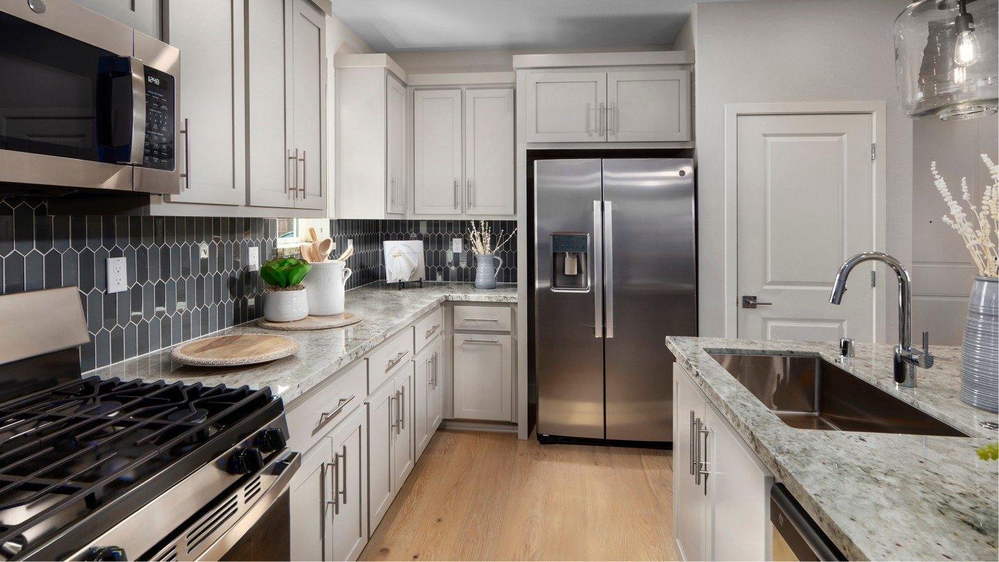 Marina Dr, Lathrop, CA 95330