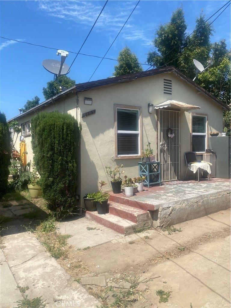 E 16th St, Long Beach, CA 90813