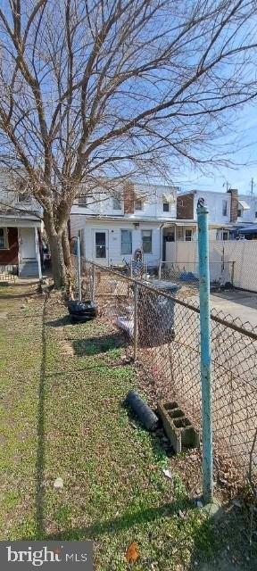 Saville Ave, Crum Lynne, PA 19022