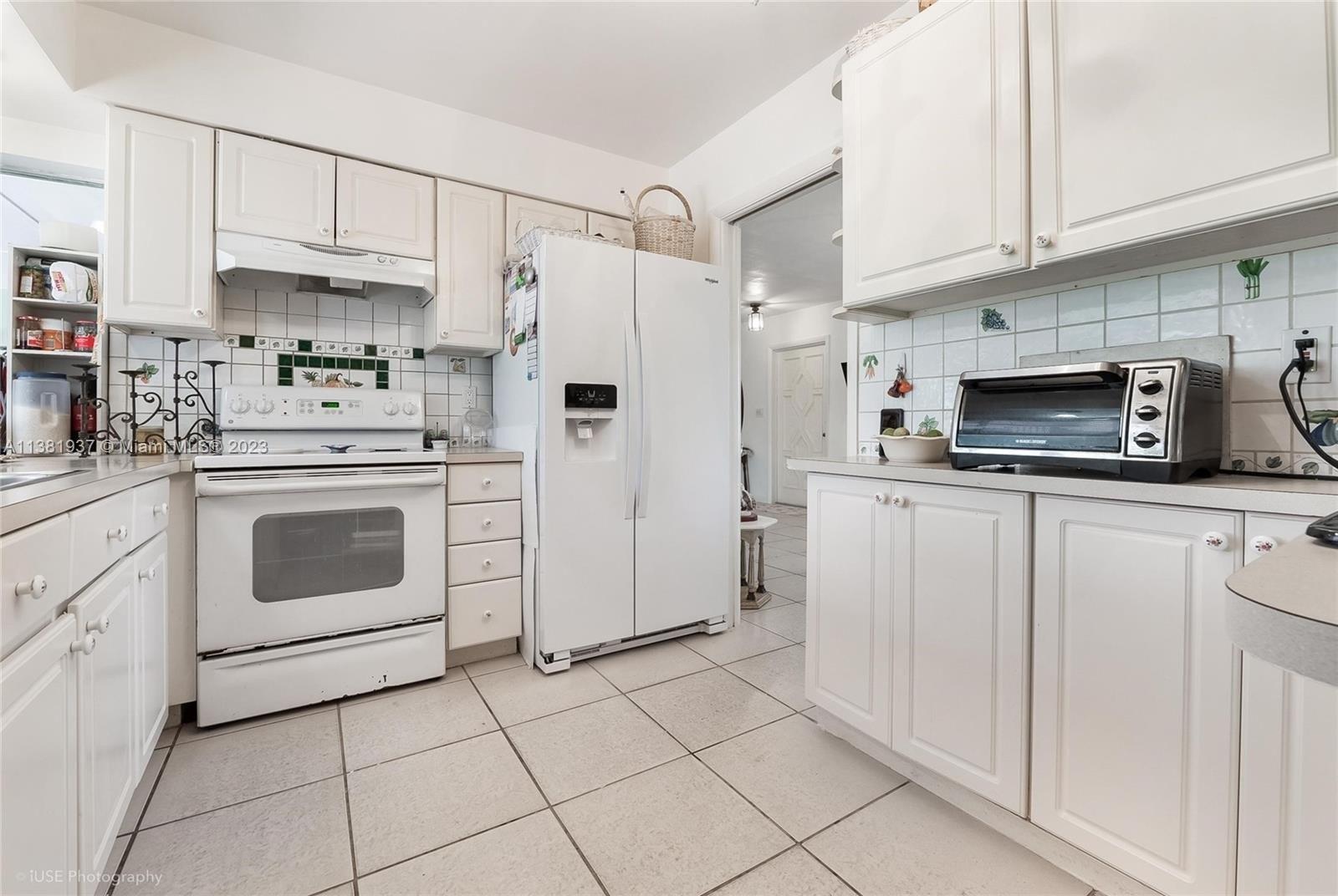 Sw 98th Ave, Miami, FL 33157