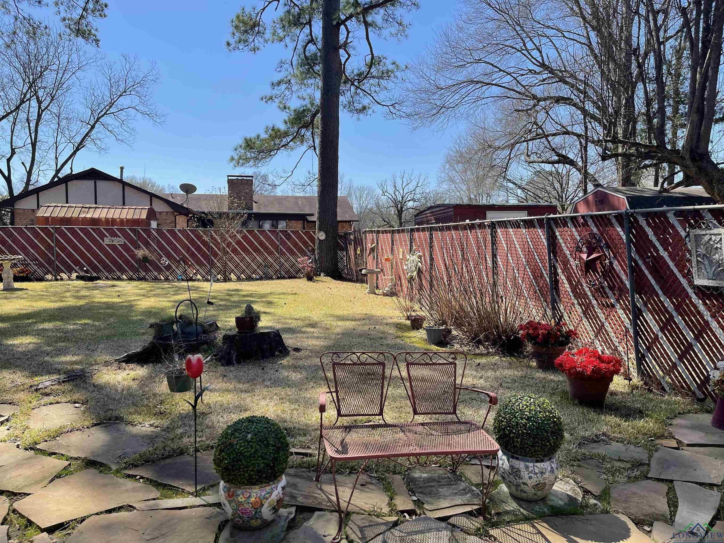 W Runnels St, New Boston, TX 75570