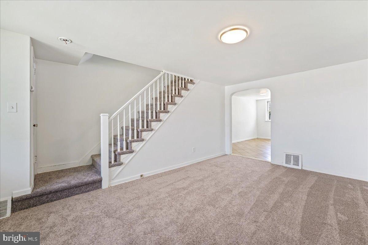 W Wyncliffe Ave, Clifton Heights, PA 19018