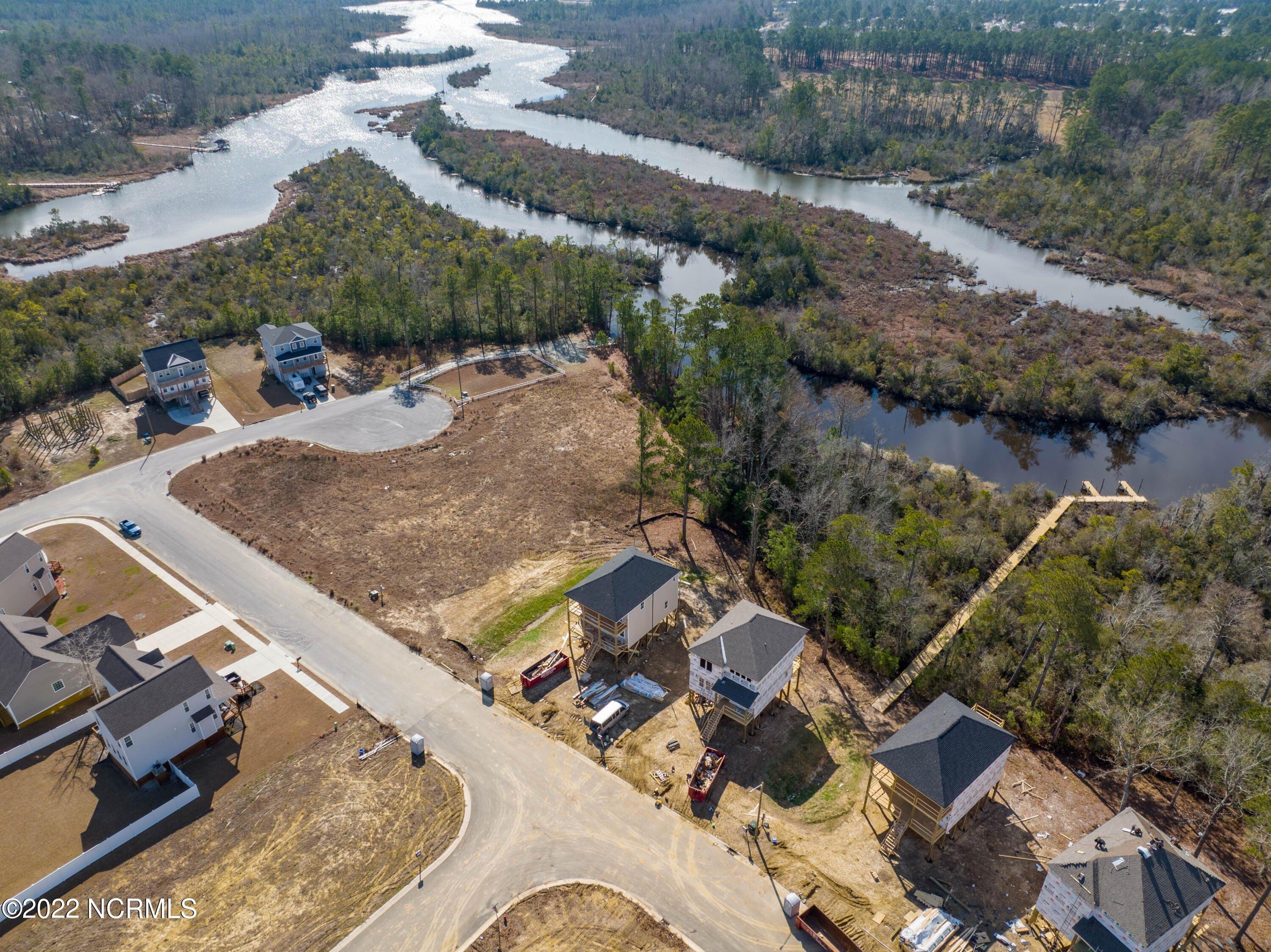 Broadleaf Dr, Jacksonville, NC 28546