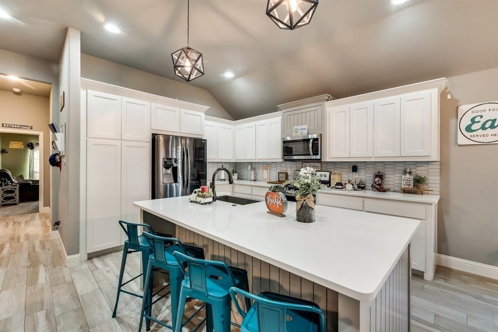 Buckeye Dr, Weatherford, TX 76086