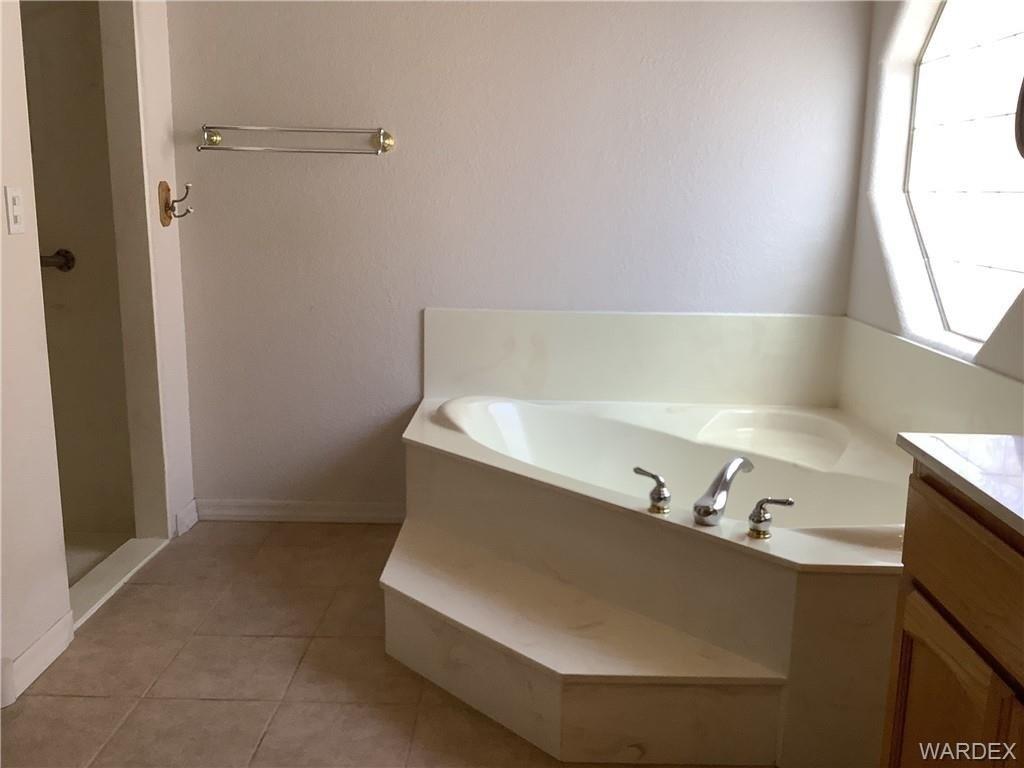 Country Club Plz, Bullhead City, AZ 86442