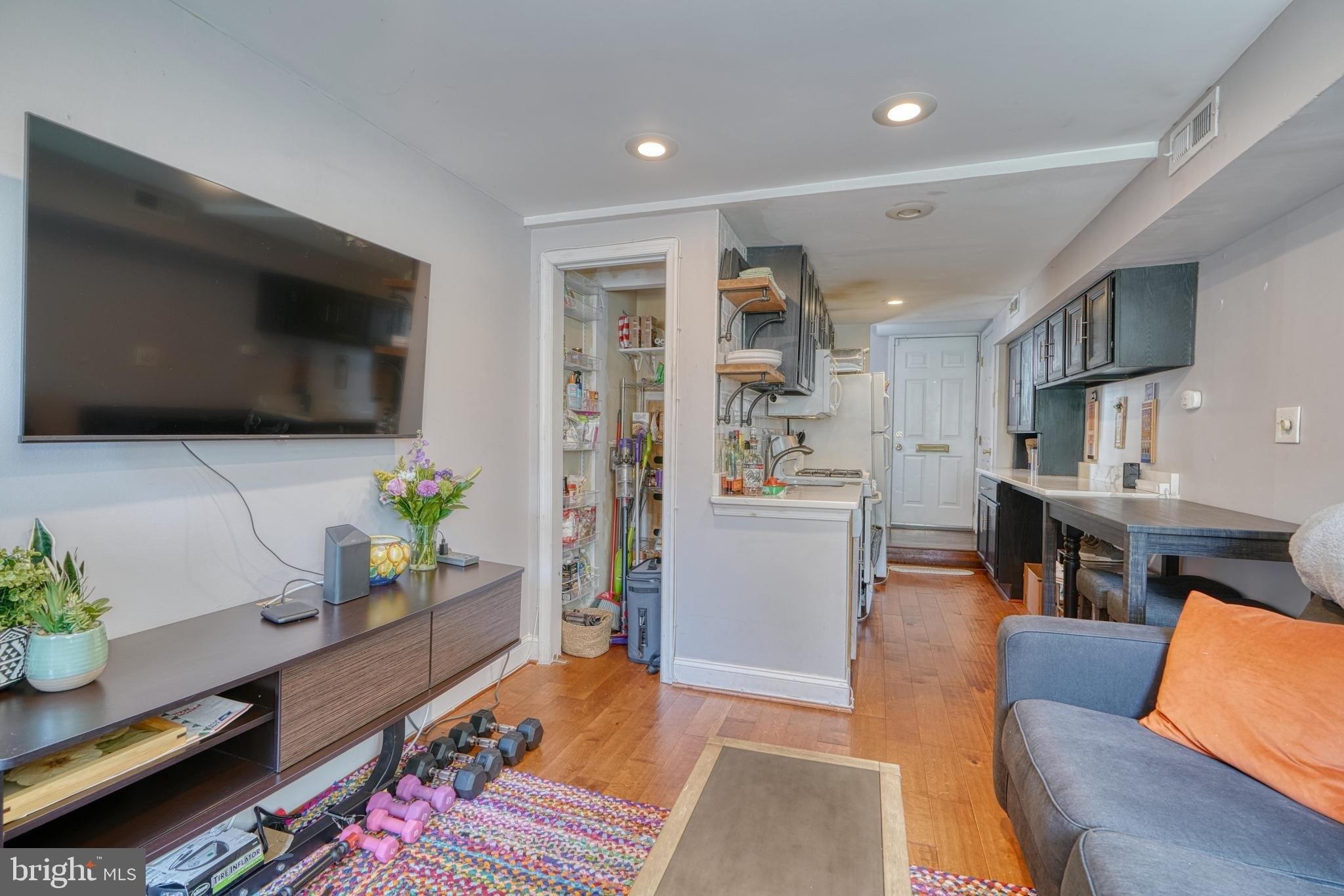 Marshall St, Baltimore, MD 21230