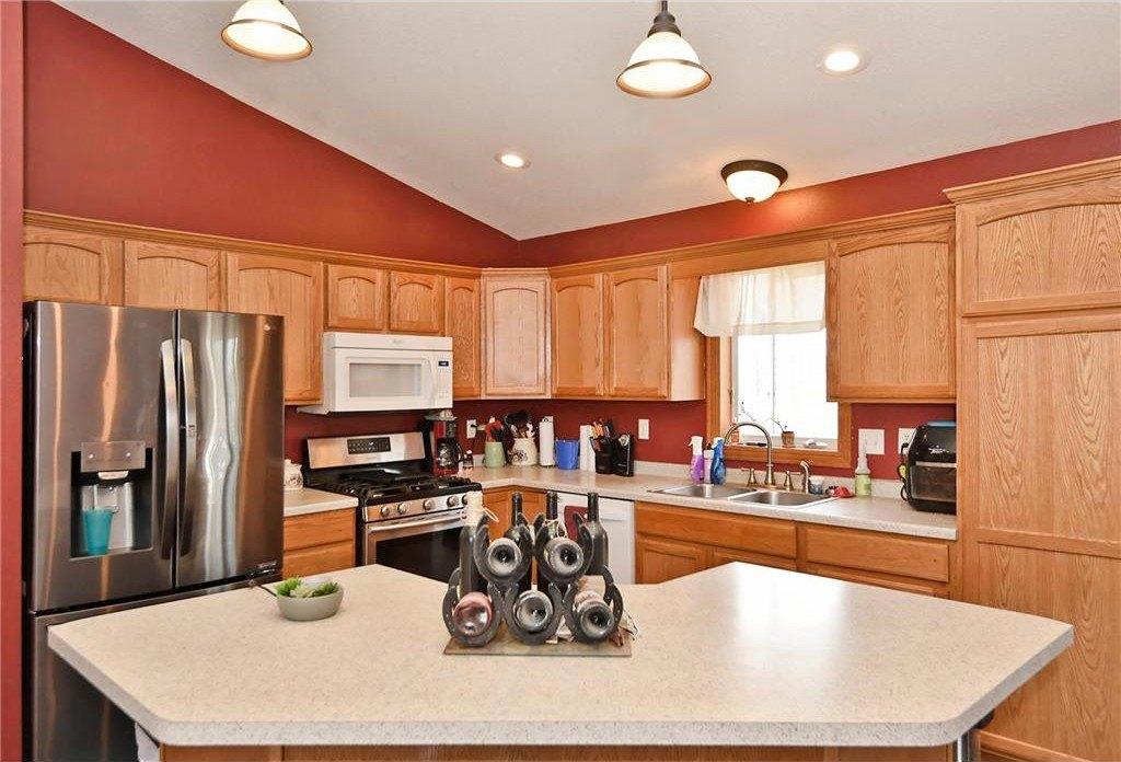 Greenleaf Rd, Owatonna, MN 55060