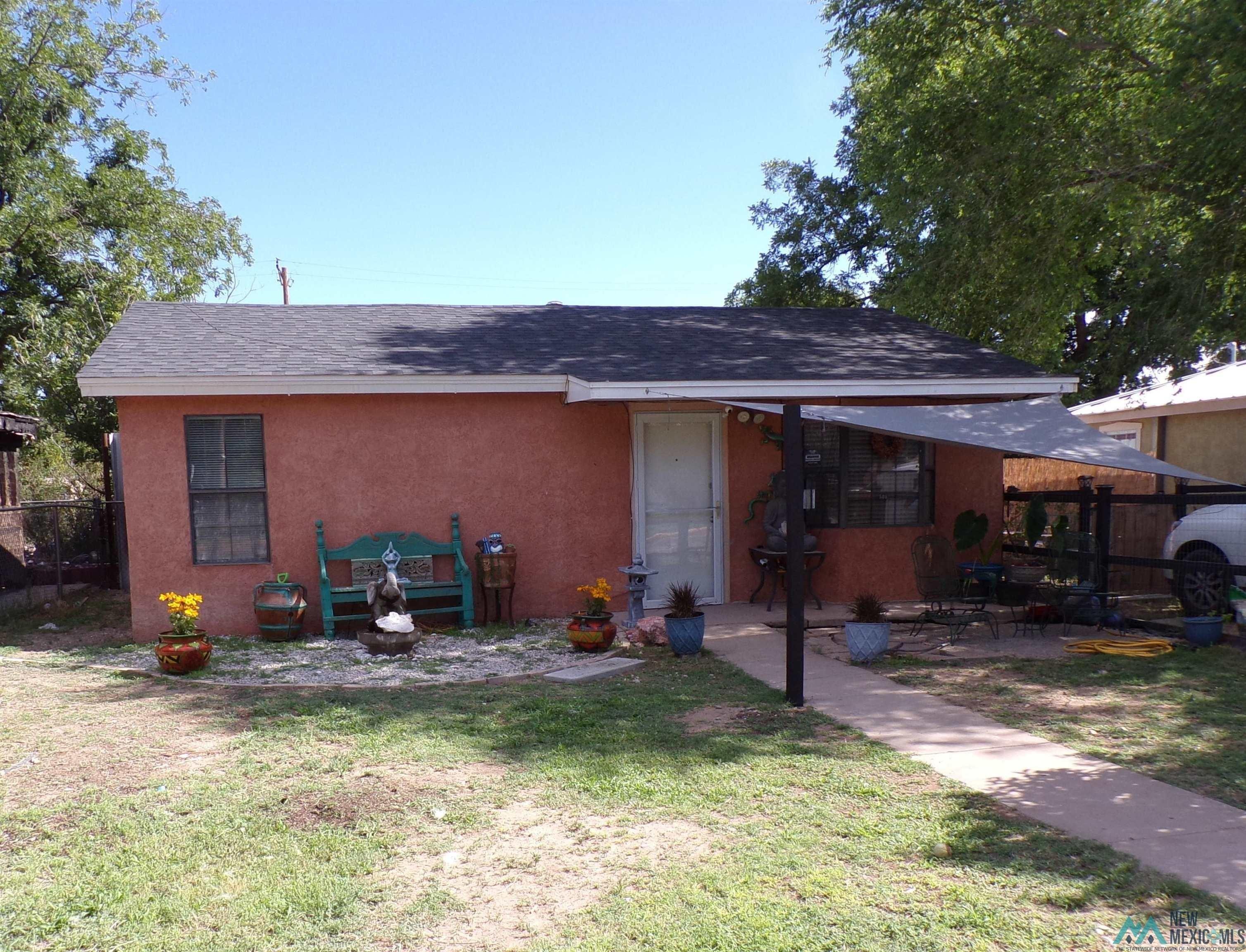 W J J Clarke Dr, Artesia, NM 88210