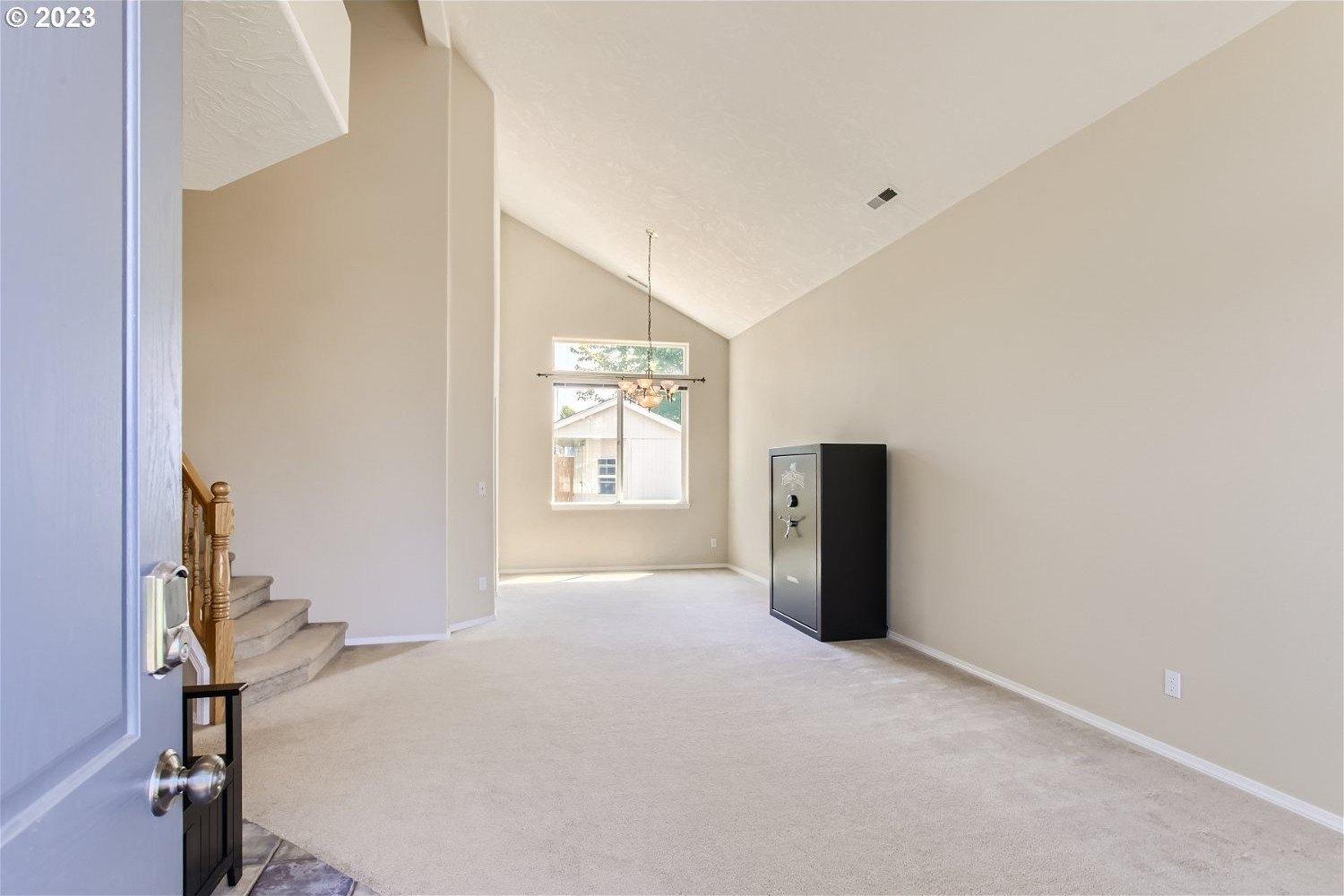Meadowlark Pl, Molalla, OR 97038